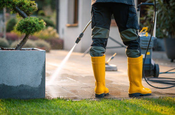 Best Concrete Pressure Washing  in Yoakum, TX